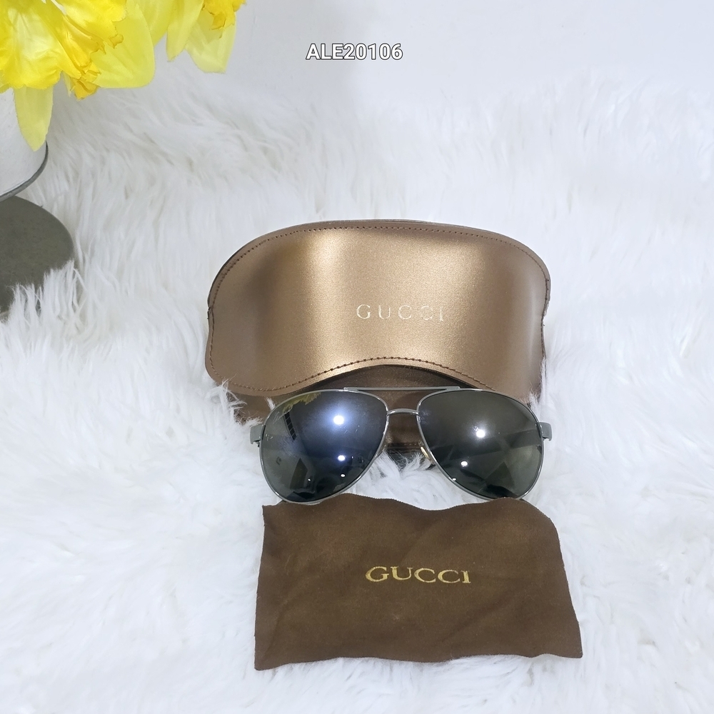 Gucci Gray Aviator Sunglasses GG2898/S with Case.